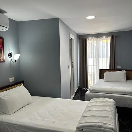 Sl 3* マルベーリャ